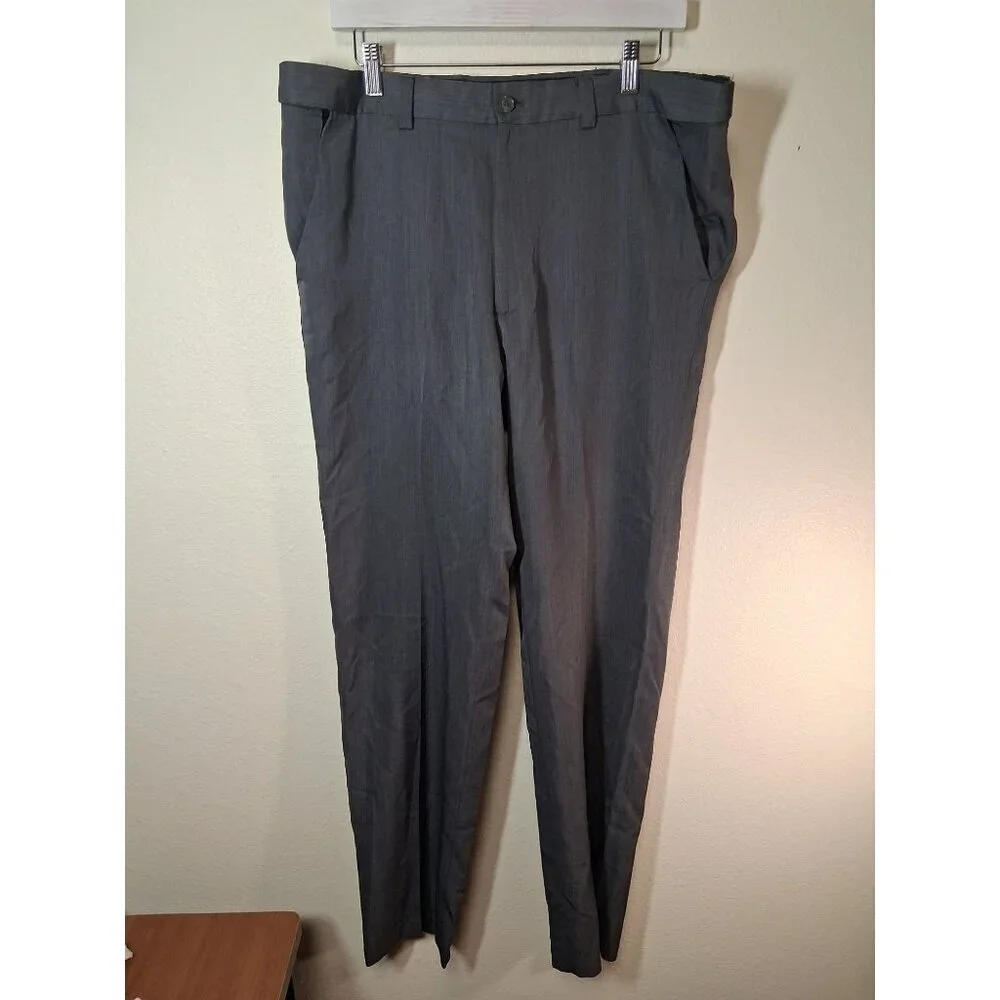 Haggar Dress Pants Business Casual Slacks Trousers Classic Fit Gray Size 32x32
